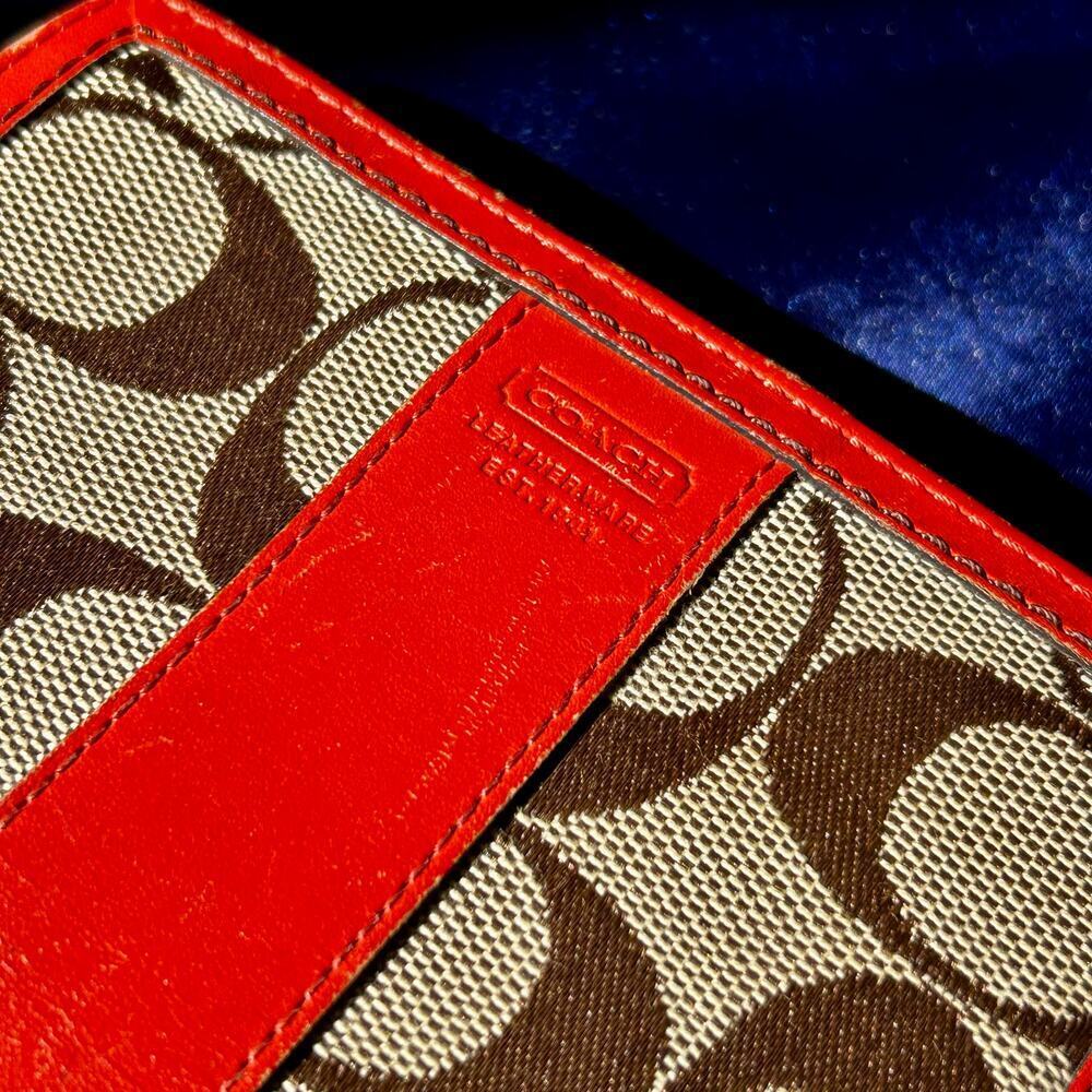 Coach Vintage Signature C Kiss-Lock Wallet, Orange Leather - Picture 2 of 13